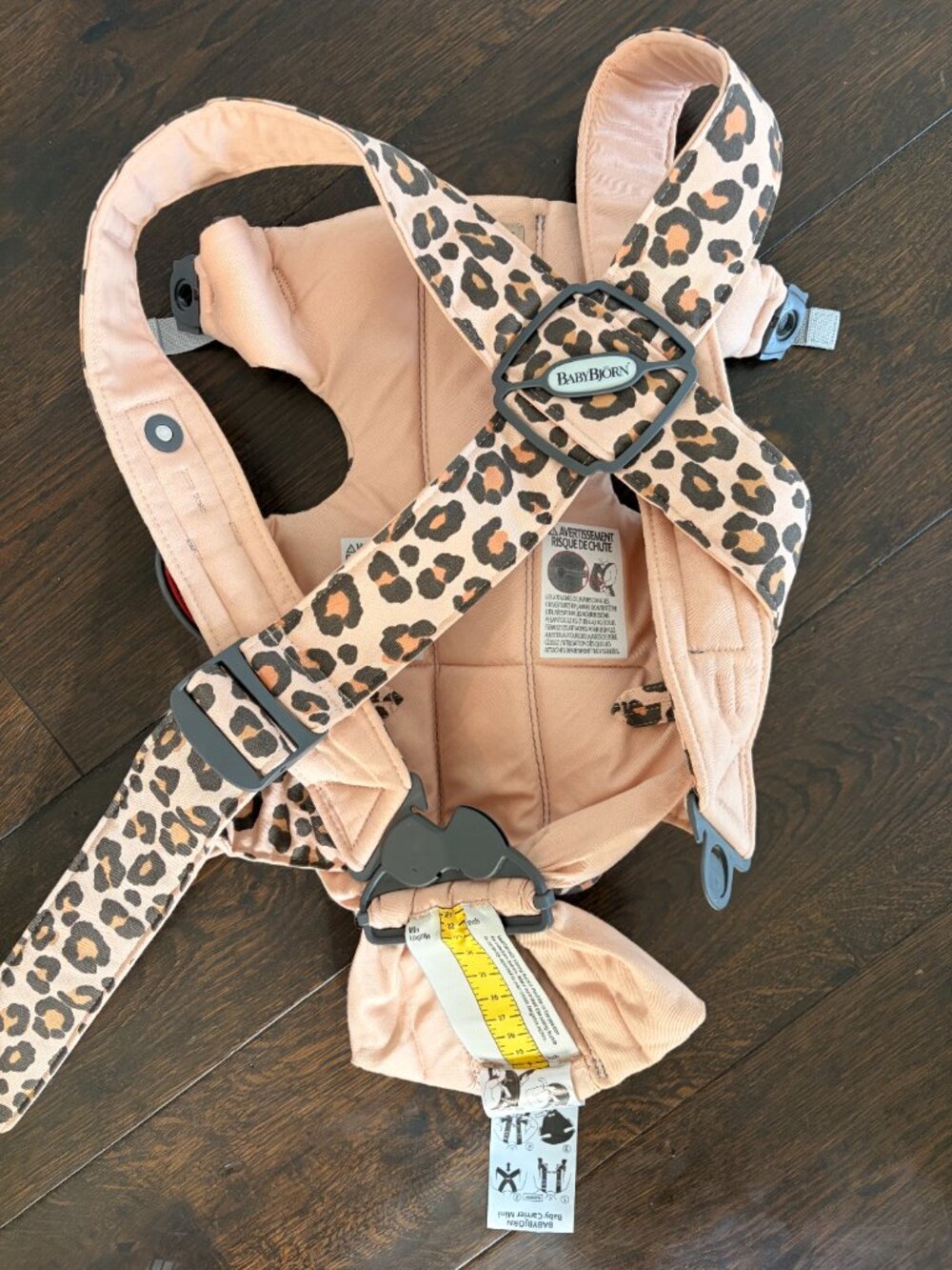 BabyBjorn Carrier - Cheetah (Limited Edition) - Great Condition! - Picture 2 of 2